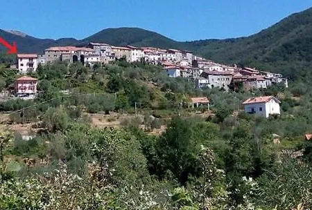 Artists' Near Cinque Terre - 4 Bedrooms, Large Terrace, Great Views