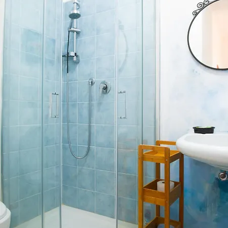 Artists' Near Cinque Terre - 4 Bedrooms, Large Terrace, Great Views