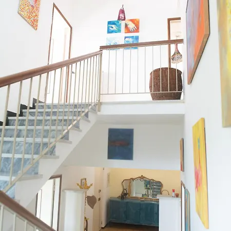 Artists' Near Cinque Terre - 4 Bedrooms, Large Terrace, Great Views