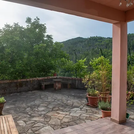 Artists' Near Cinque Terre - 4 Bedrooms, Large Terrace, Great Views