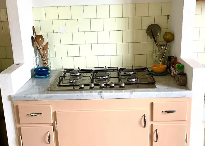 Artists' Near Cinque Terre - 4 Bedrooms, Large Terrace, Great Views Tatil Evi *